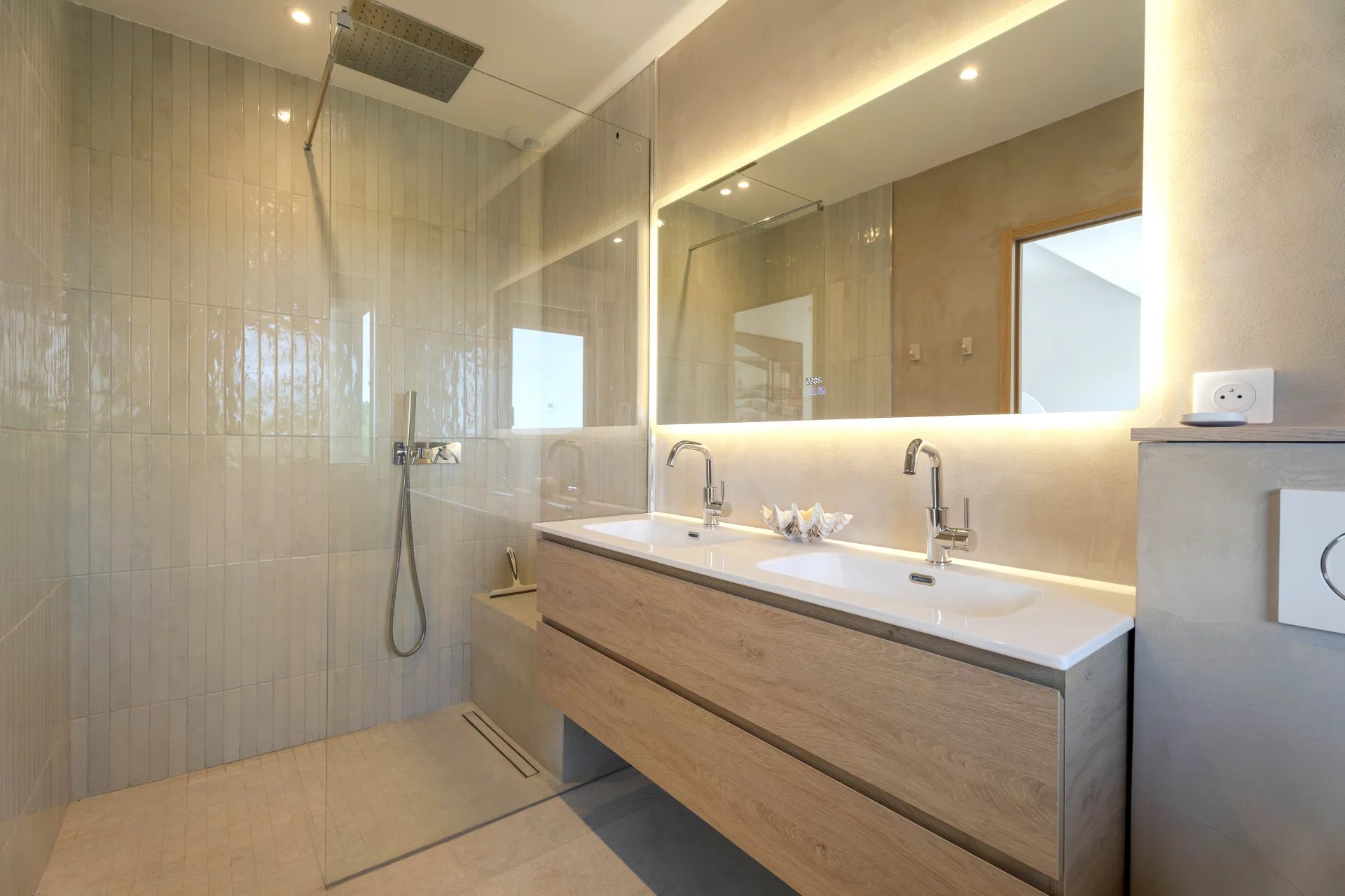 Villa contemporaine vue mer à vendre à La Croix-Valmer