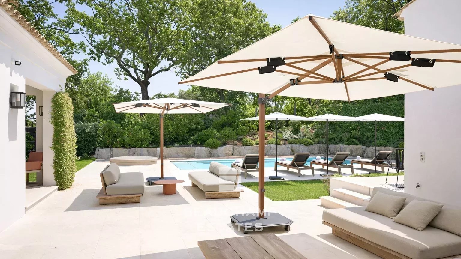 Somptueuse villa au coeur de Saint-Tropez, à pieds de la place des Lices