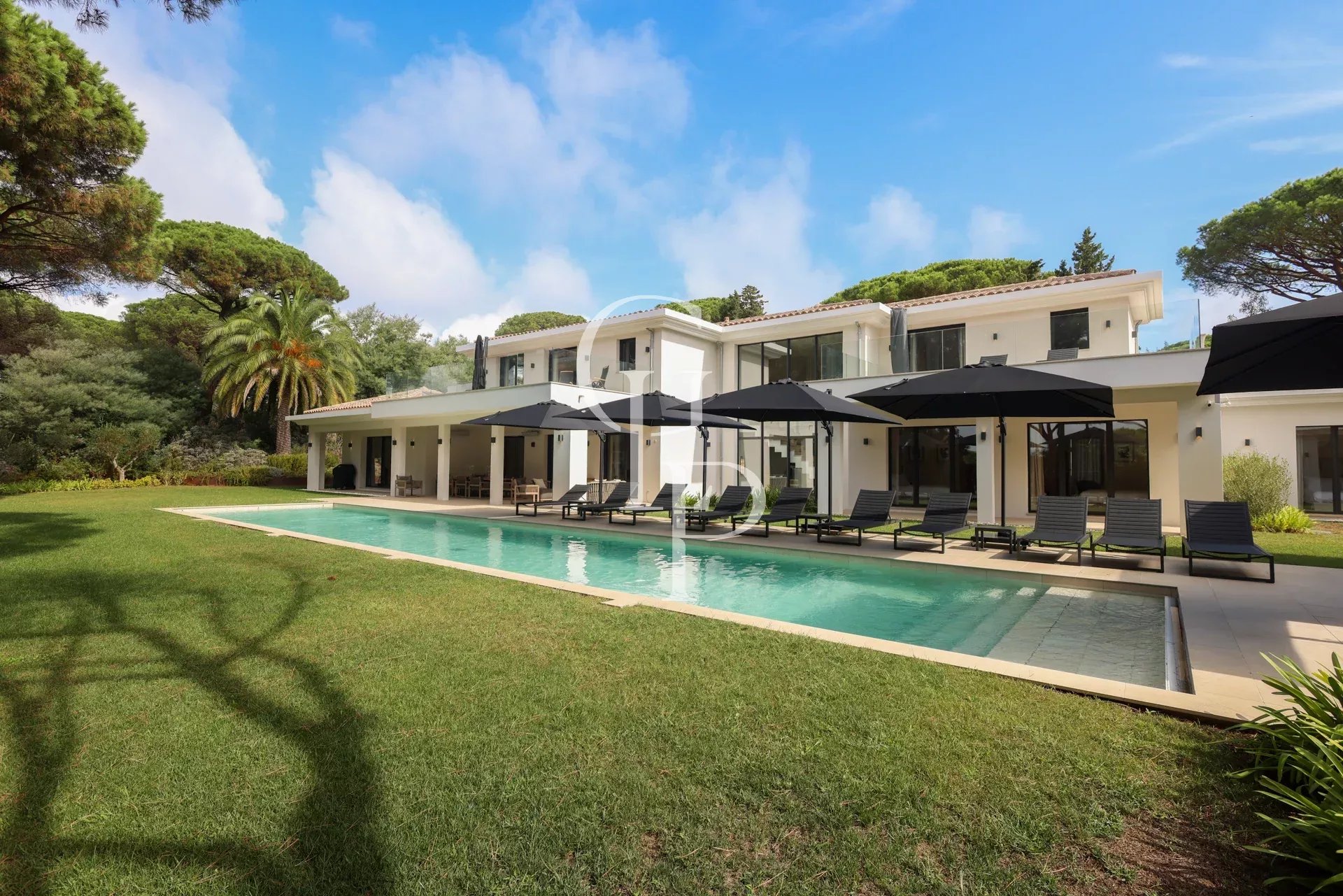 VILLA LUCY