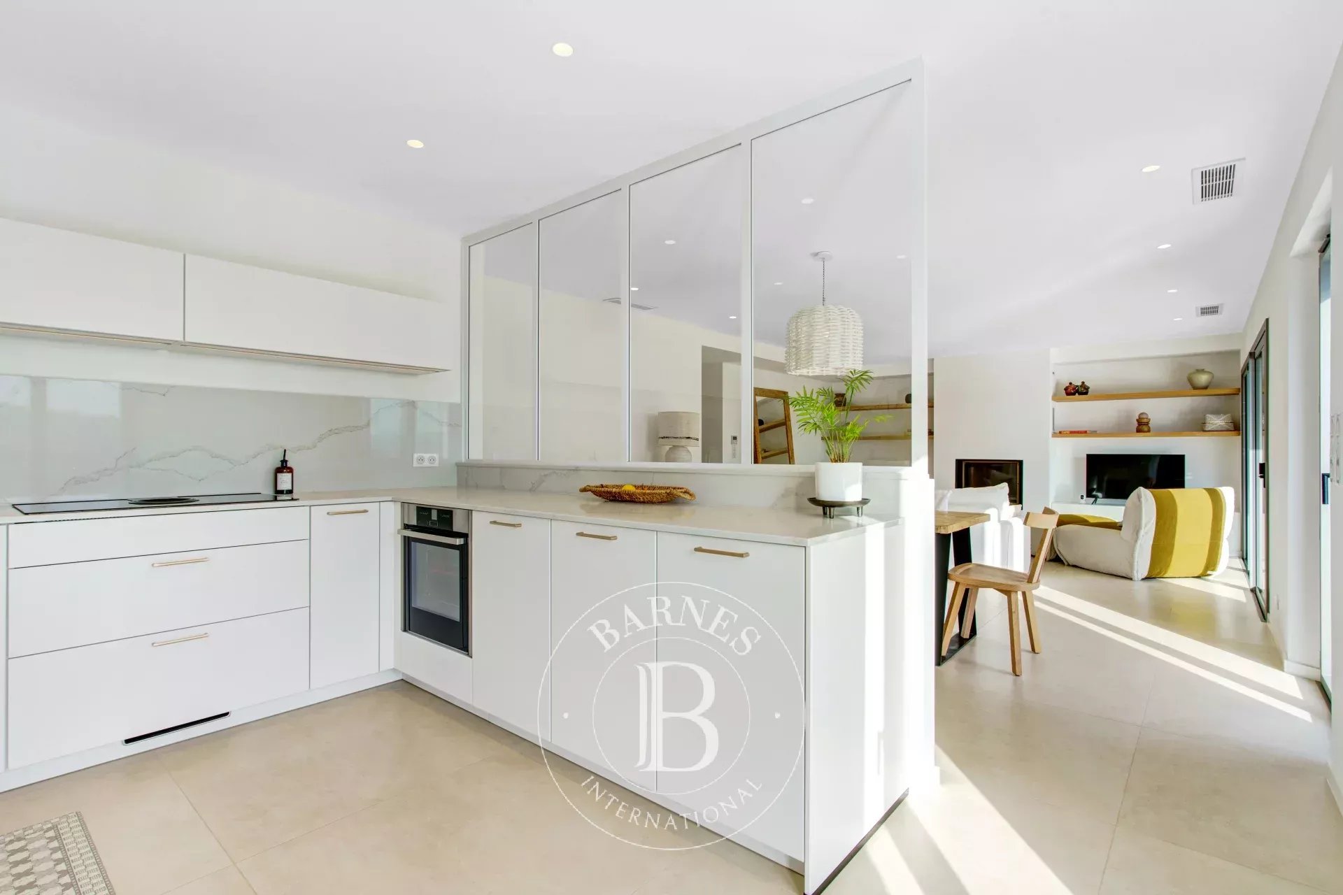 EXCLUSIVITÉ - SAINTE-MAXIME - VILLA - VUE VILLE ET MER - 3 CHAMBRES - PISCINE