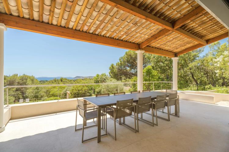 Villa contemporaine vue mer à vendre à La Croix-Valmer