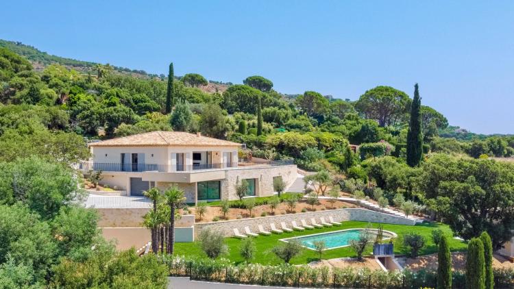 Villa vue mer à vendre à Grimaud – Domaine sécurisé Beauvallon Bartole
