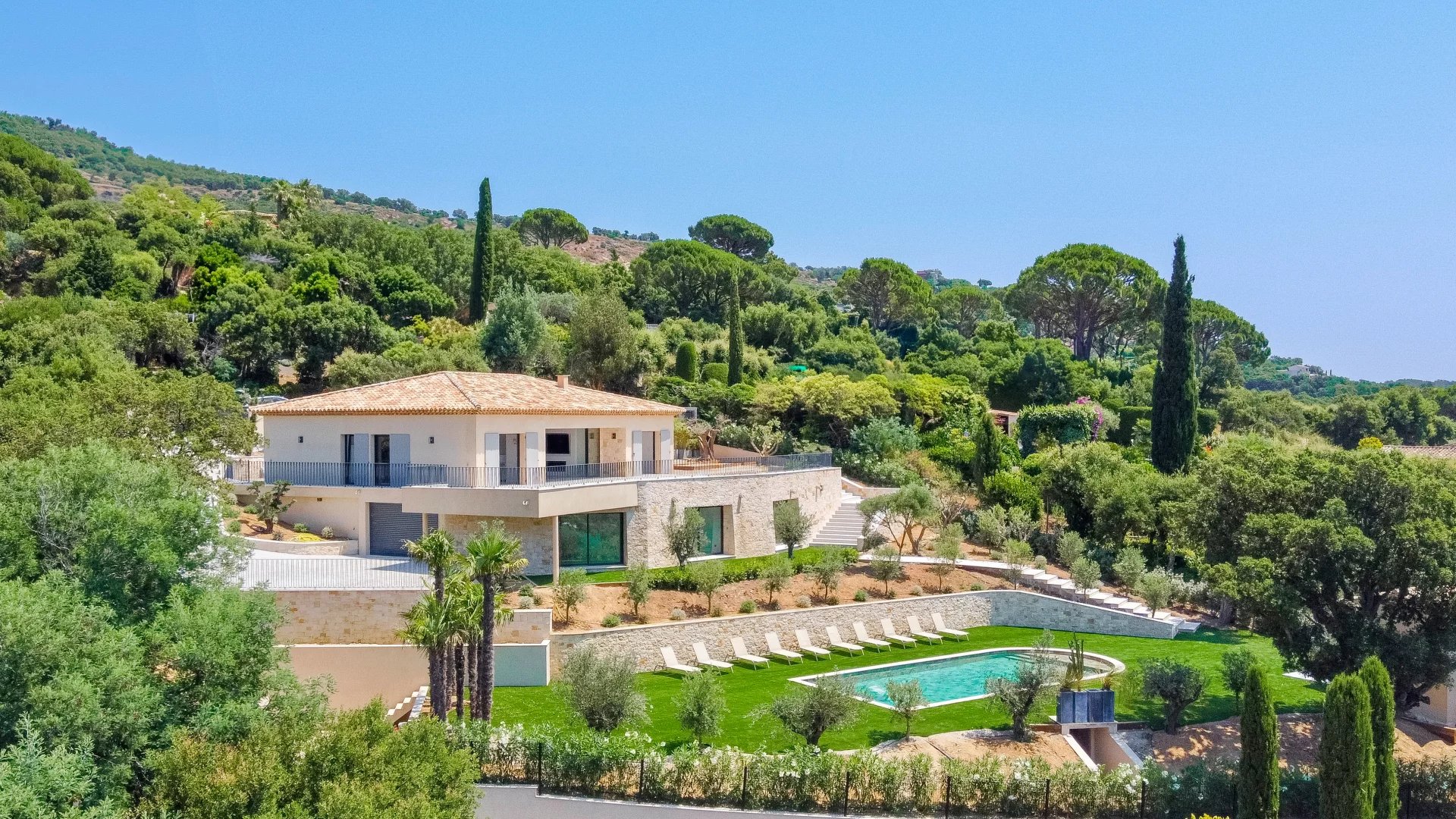 Villa vue mer à vendre à Grimaud – Domaine sécurisé Beauvallon Bartole