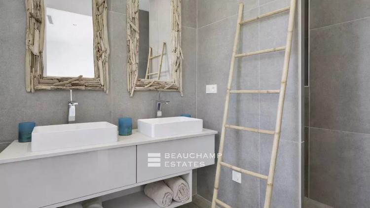 Villa moderne proche de la plage des Salins, dans un domaine privé et sécurisé