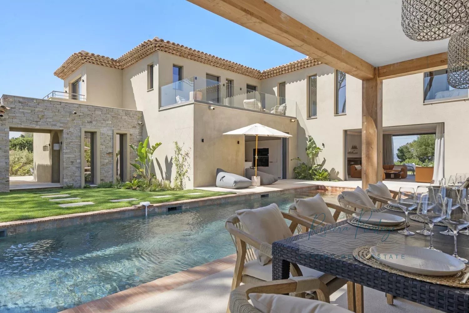 Saint-Tropez – Villa avec vue mer et village