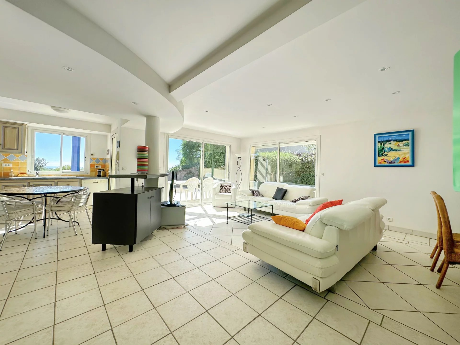 Villa vue mer à vendre proche du centre de La Croix-Valmer