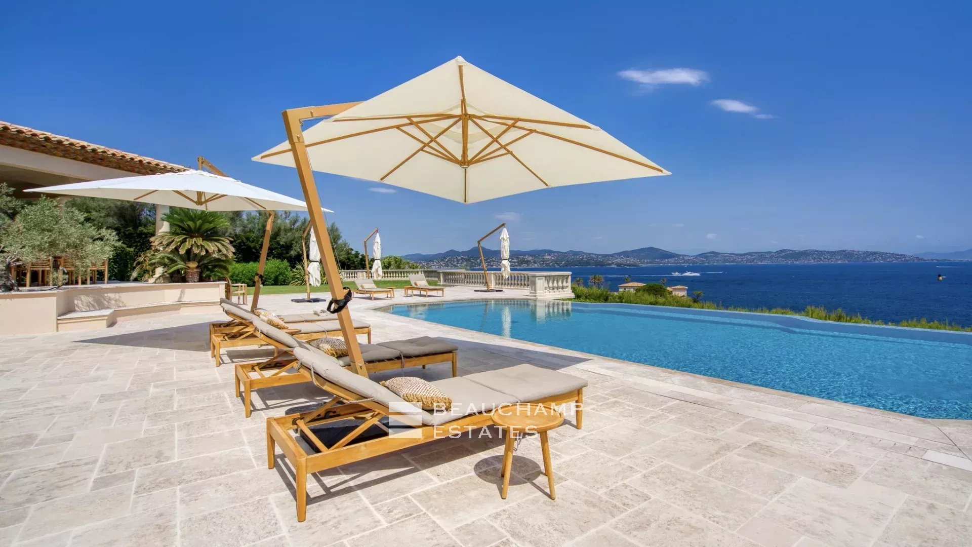 Villa provençale ultra-luxueuse située dans le prestigieux domaine des Parcs de Saint-Tropez