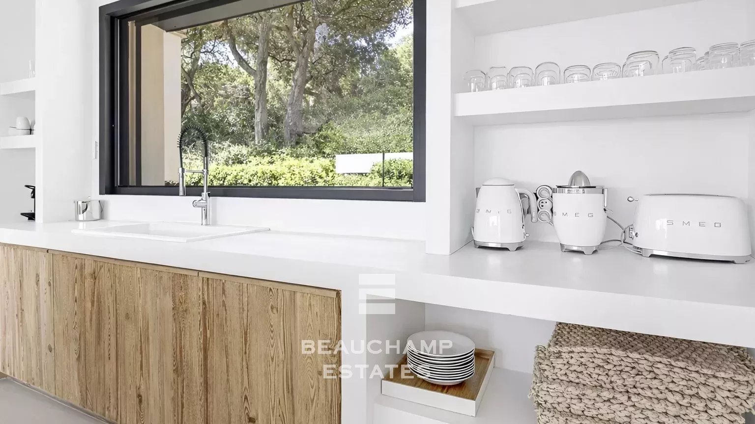 Saint-Tropez Les parcs - Propriété prestigieuse avec accès direct à la mer