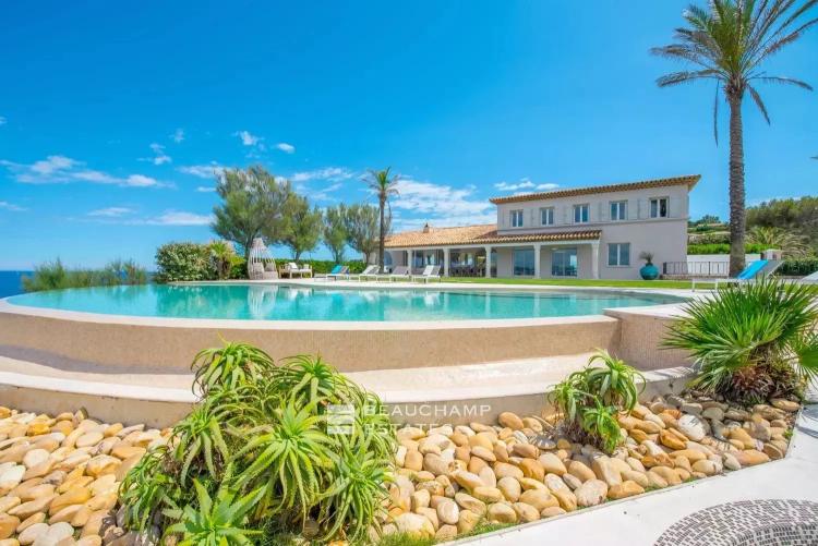 Propriété provençale de luxe dans un domaine privilégié de Saint-Tropez