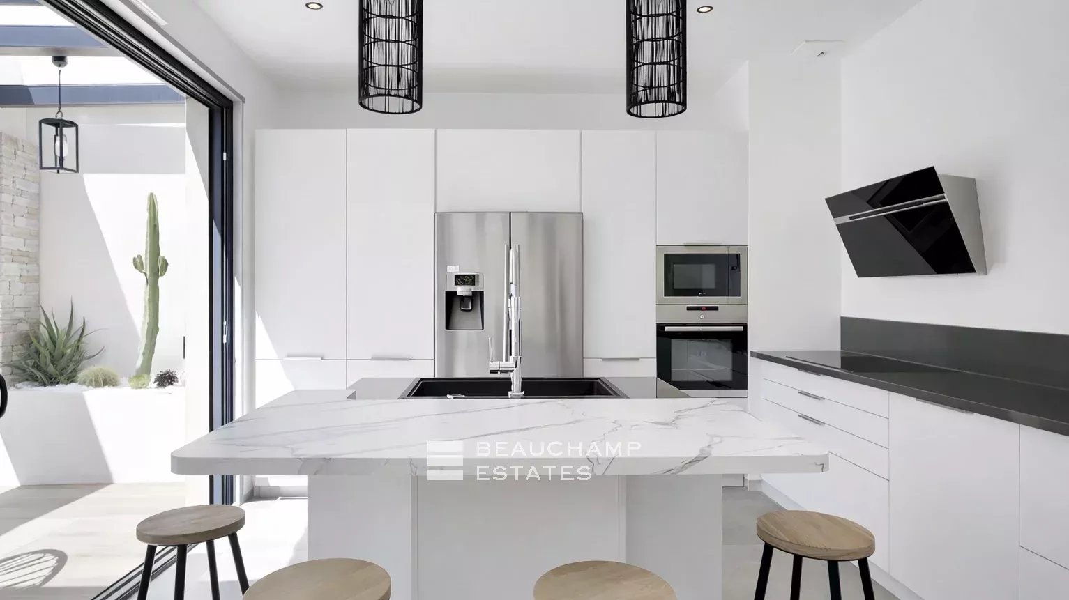 Villa moderne proche de la plage des Salins, dans un domaine privé et sécurisé