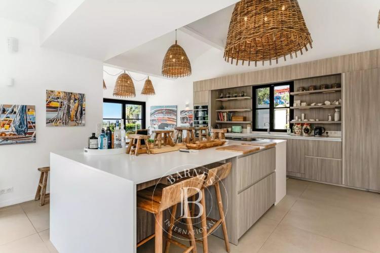 PROCHE DE SAINT TROPEZ - GASSIN - DOMAINE PRIVE - VUE MER
