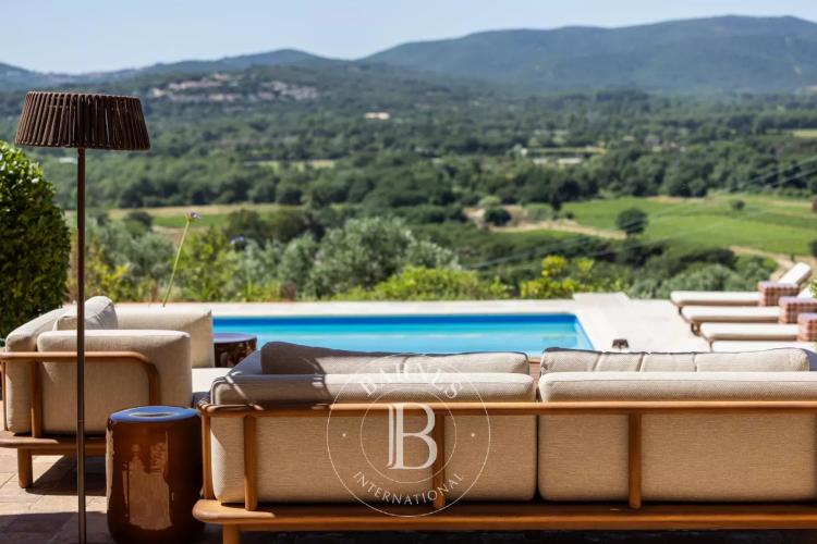 LOCATION SAISONNIERE - Villa Grimaud - Vue dégagée