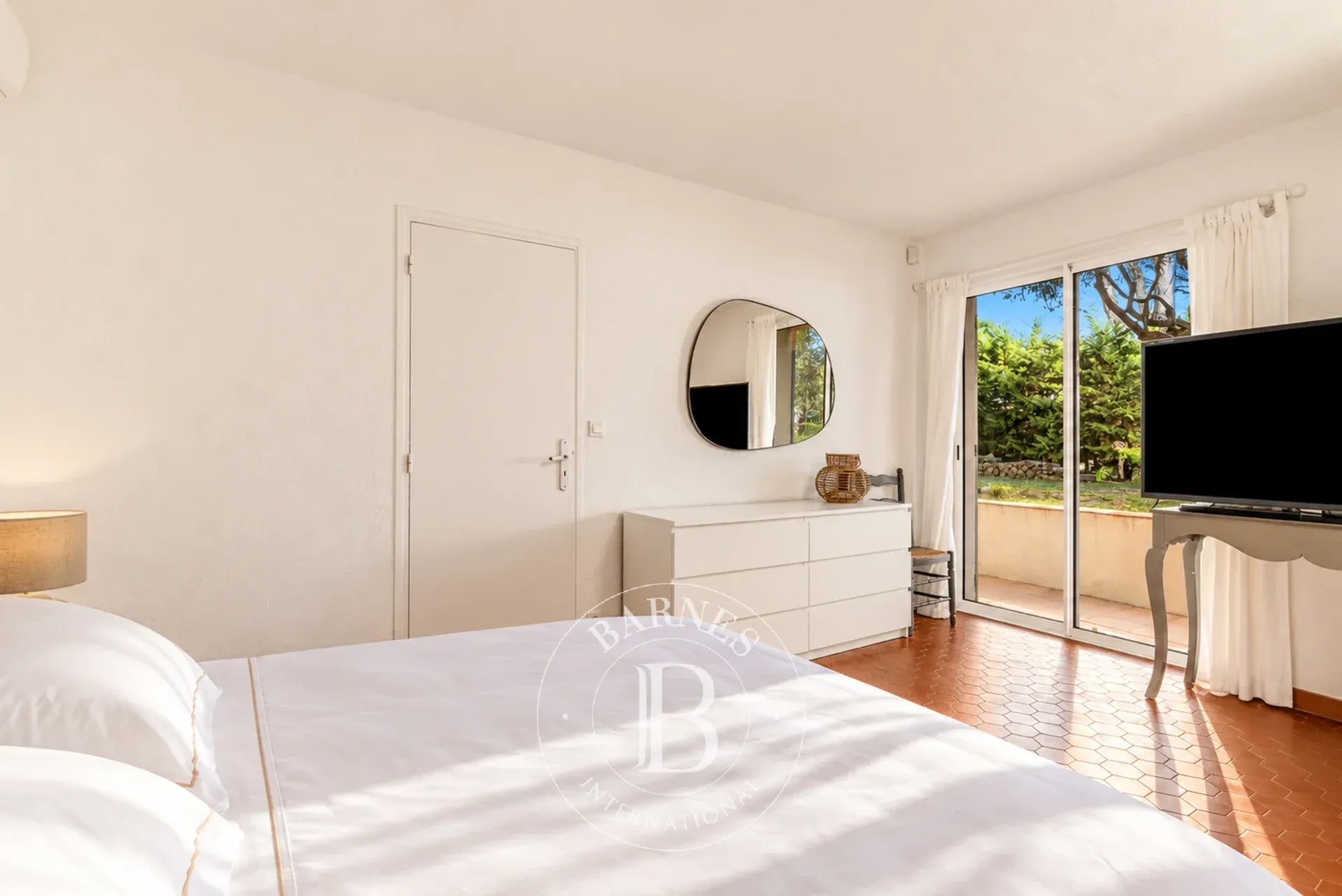 RAMATUELLE - TAHITI - VILLA PROVENCALE